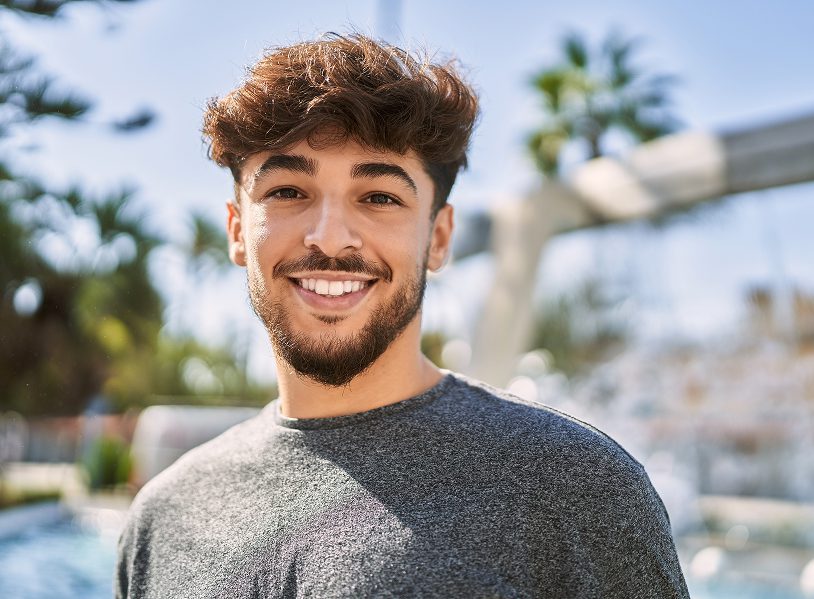 Veneers Vs Crowns Comparison: Which Dental Solution Is Right For You?